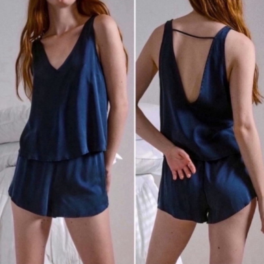 Lunya Sleeveless top with double v-neck  Midnight Blue Backless Intimate Wear